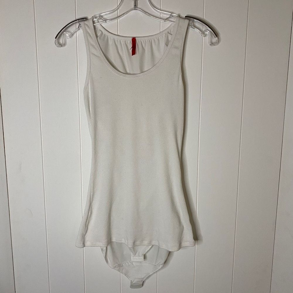 Spanx Womens Bodysuit Scoop Neck Sleeveless Seamless White Small